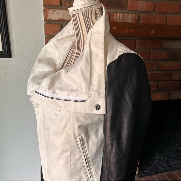 NWT Veda for Scoop NYC White Canvas Moto Jacket Leather Sleeves Sz S - Picture 5 of 10